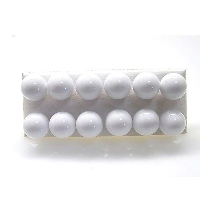 Pendiente bola blanca 10 mm