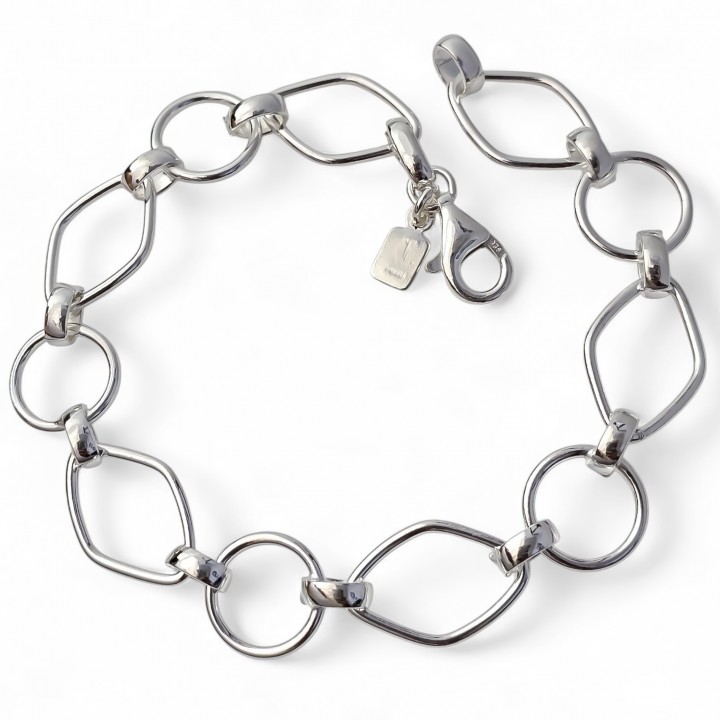 Pulsera asas huecas